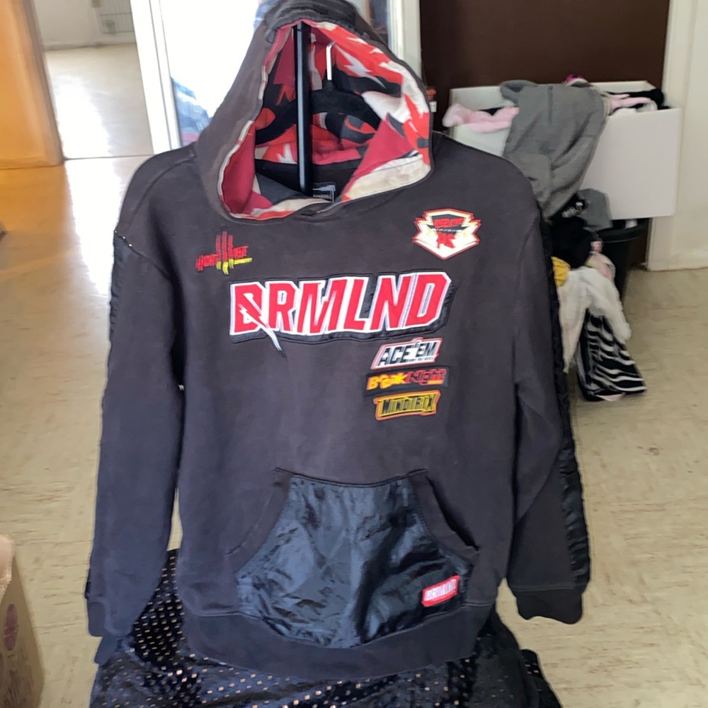 Dreamland graphic hoodie size L